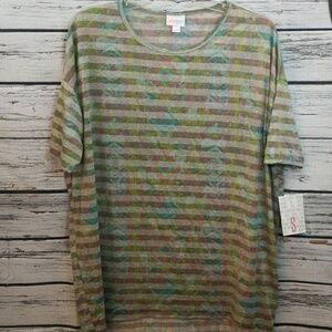 NWT LulaRoe Irma scoop neck short sleeve shirt Sm